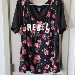 Torrid REBEL top size 1x Great Condition!
